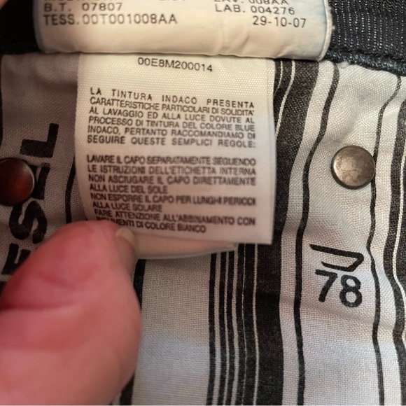 DIESEL Ladies Dark Wash Waist 28 - Picture 10 of 13